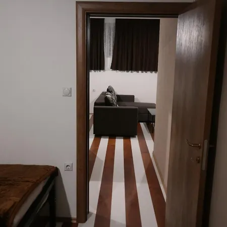 Family Apartment *